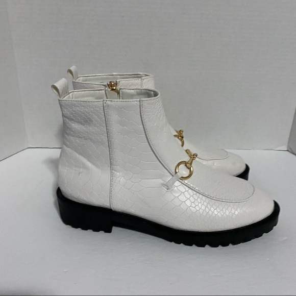 SHE & IN WHITE BUCKLED BOOTIES - Picture 7 of 15